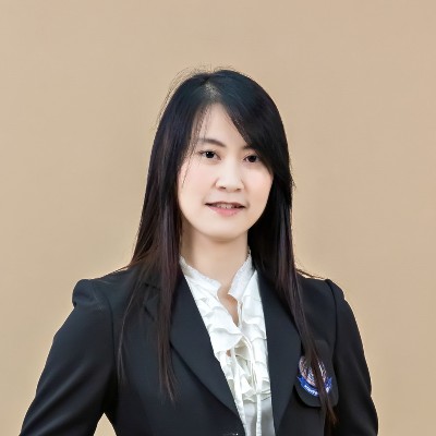 ผศ.ดร.กิ่งกานต์ อภิวัฒนสุเมธ